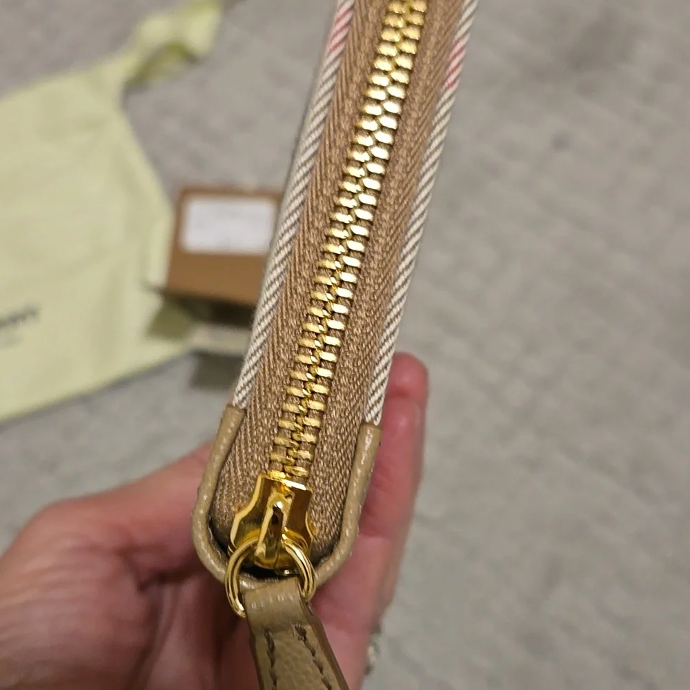 Burberry Large Zip Around Wallet NWT